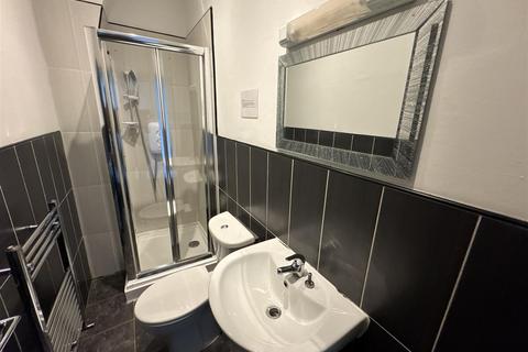 1 bedroom in a house share to rent, Cambria Street, Liverpool L6