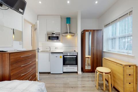 undefined, Blenheim Gardens, London NW2