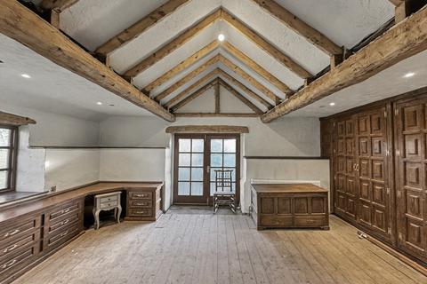 4 bedroom cottage for sale, The Cottage, Woodside Farm, Hyde