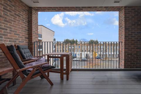2 bedroom apartment for sale, Hansel Rd - Large Balcony