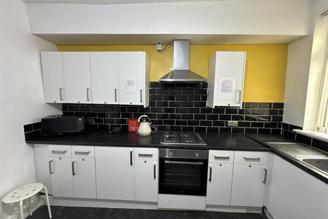 1 bedroom in a house share to rent, Cambria Street, Liverpool L6