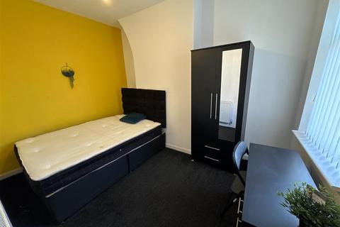 1 bedroom in a house share to rent, Cambria Street, Liverpool L6