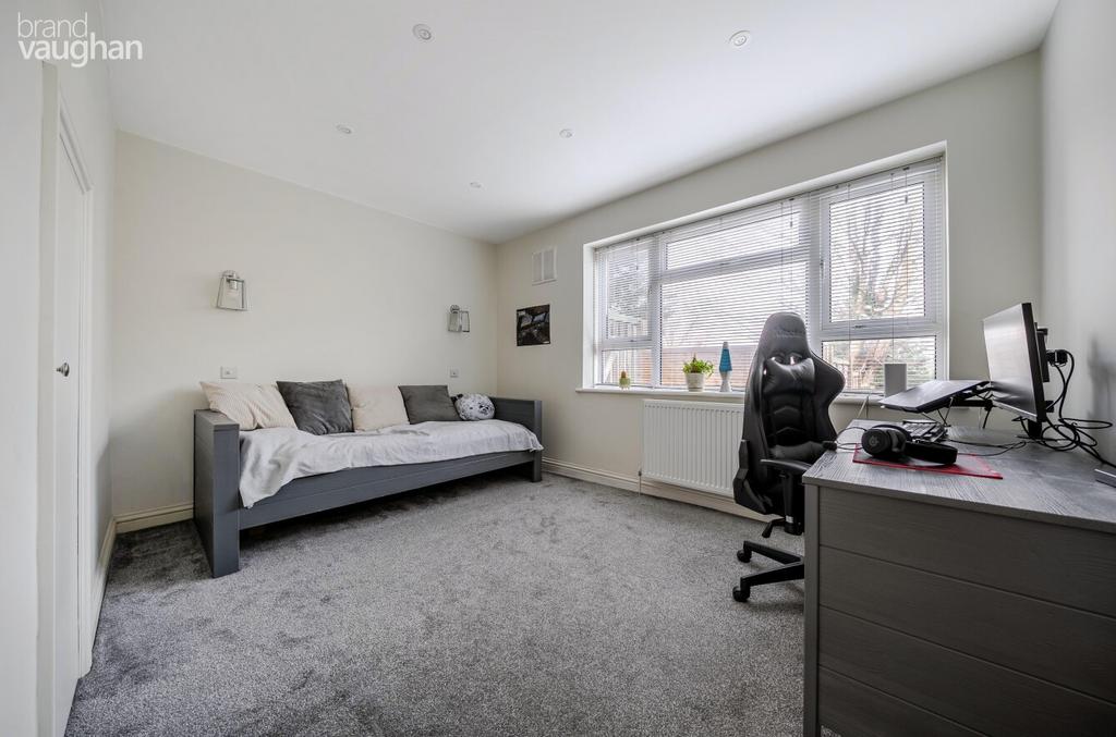 89697539-f6ea-4d3...