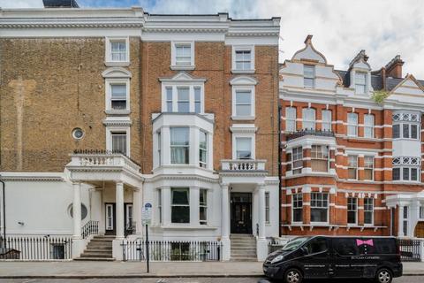 undefined, Holland Park Gardens, London W14