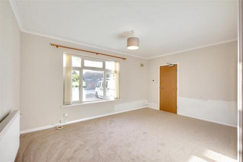 4 bedroom house for sale, Barwell Drive, Nottingham