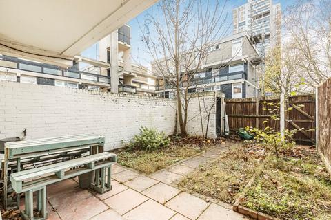 4 bedroom maisonette to rent, Bolingbroke Walk, London, SW11