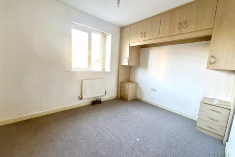 2 bedroom ground floor flat for sale, St. Michael's Vale, Hebburn, Tyne and Wear, NE31