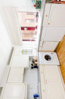 2 bedroom apartment to rent, William Morris Way, SW6
