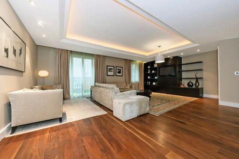 3 bedroom apartment to rent, Lancelot Place, SW7
