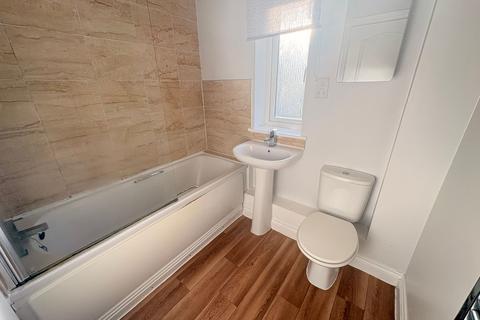 2 bedroom property to rent, Old Newton Road, Heathfield, TQ12