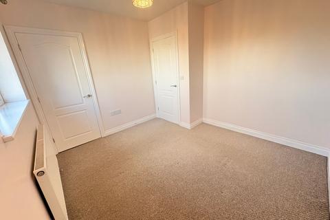 2 bedroom property to rent, Old Newton Road, Heathfield, TQ12