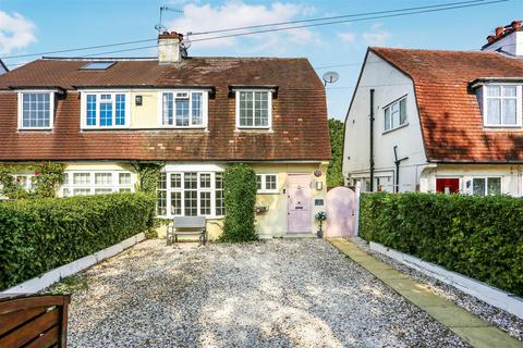 undefined, Ruden Way, Epsom KT17