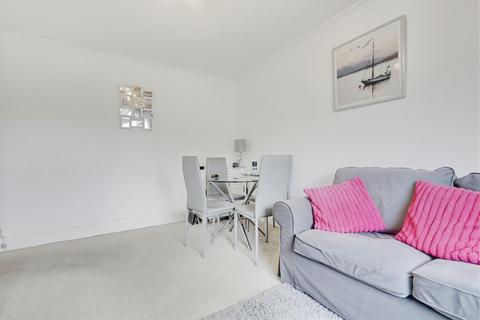 undefined, Leigh Road, Leigh-on-sea, SS9 1
