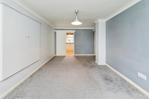 undefined, York Close, Horsham RH13