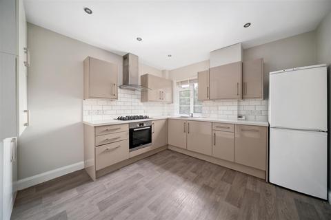 2 bedroom flat for sale, Bushey Road, Raynes Park SW20