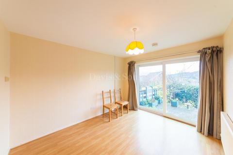 3 bedroom semi-detached house for sale, Llwynon, Gelli Crescent, Risca, Newport. NP11