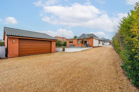 undefined, Chestnut Avenue, Oulton Broad