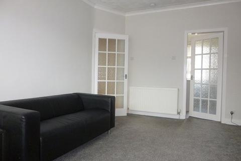 2 bedroom flat to rent, Earl Street, Glasgow G14