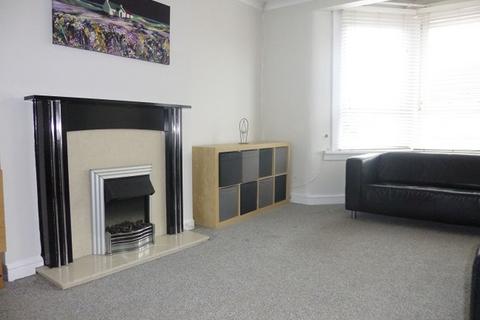 2 bedroom flat to rent, Earl Street, Glasgow G14