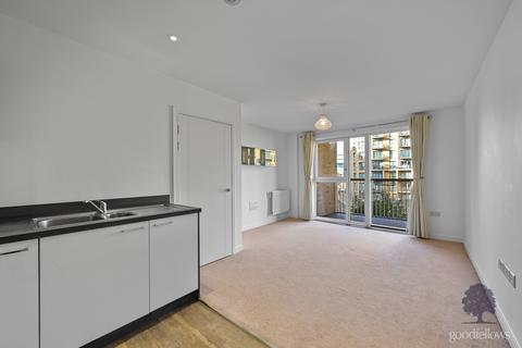 undefined, Connersville Way, Croydon CR0
