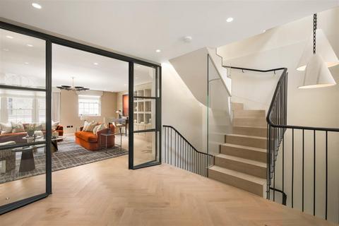 undefined, Little Chester Street SW1