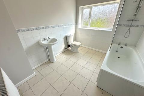 undefined, Cunard Road, L21 8NA,