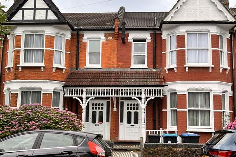 undefined, Maidstone Road, London N11