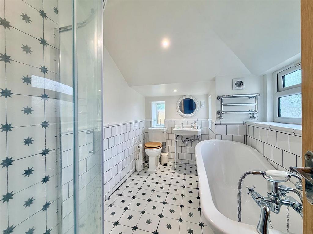 Bathroom.jpeg