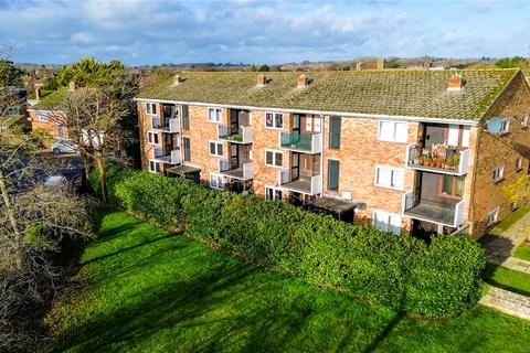 Turners Drive, Thatcham, Berkshire, RG19