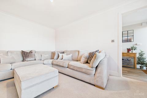 4 bedroom detached house for sale, Canberra View, North Lincolnshire DN18