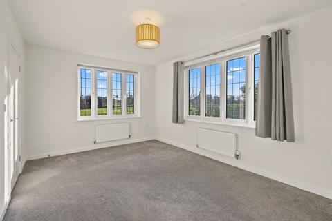 3 bedroom detached house for sale, Magdalen Drive, Evesham, WR11