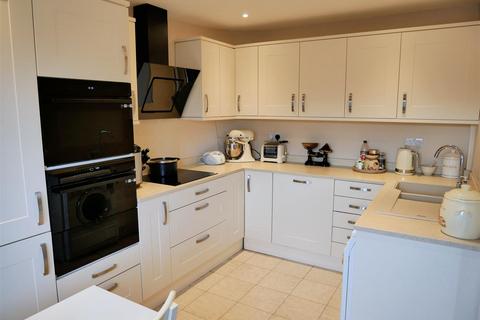 undefined, Druids Close, Curzon Park, Calne