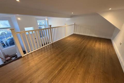 1 bedroom flat to rent, Friern Barnet Road, London N11