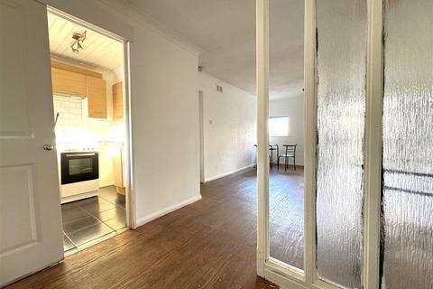 undefined, Kempton Close, Erith DA8