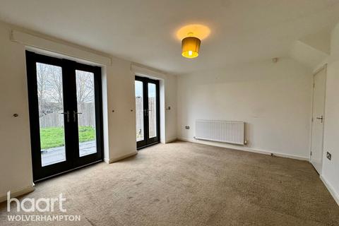 3 bedroom semi-detached house to rent, Humphries Road, WOLVERHAMPTON