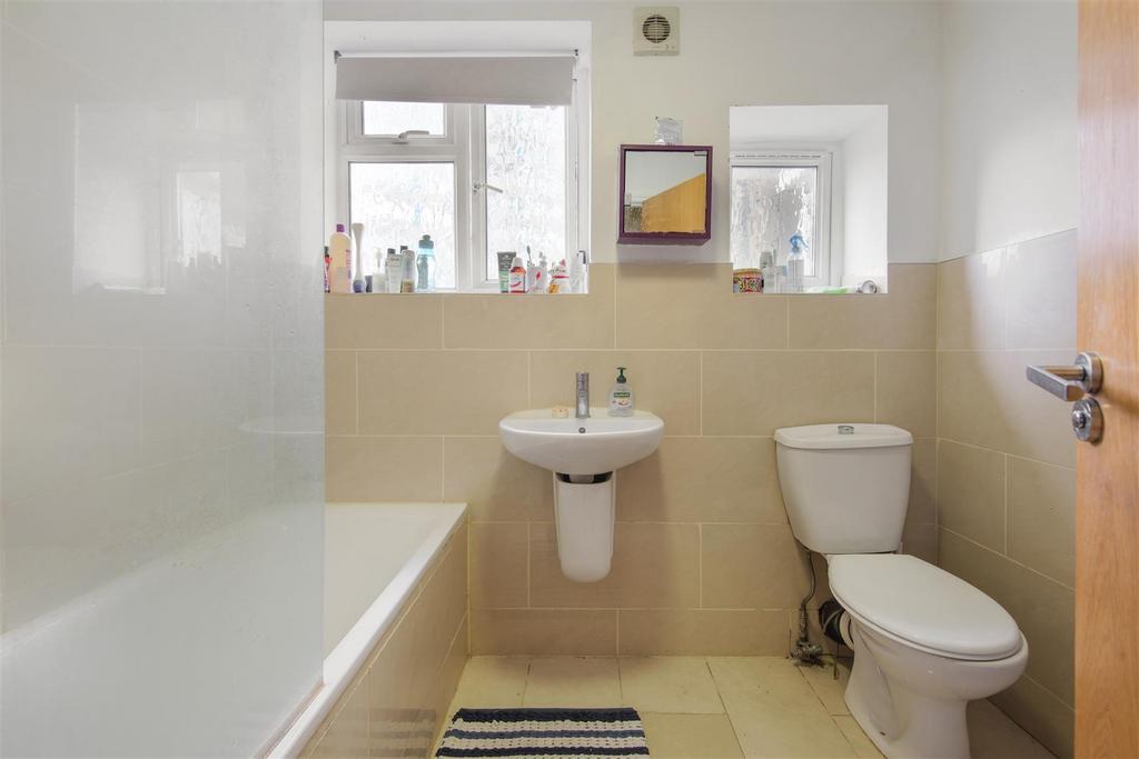 Flat 8, Wiltern Court - g BVf Ihpp JUu Fgx83wt VS.jpg