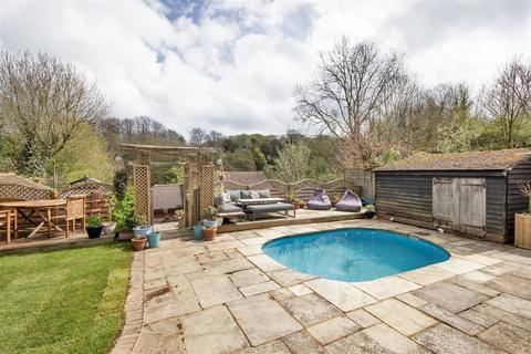 4 bedroom detached house for sale, Wilsons Way, Meopham