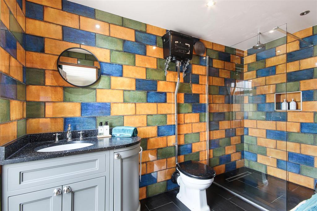 Ensuite to Master