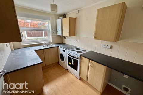 3 bedroom semi-detached house to rent, Cherry Tree Road, CANNOCK