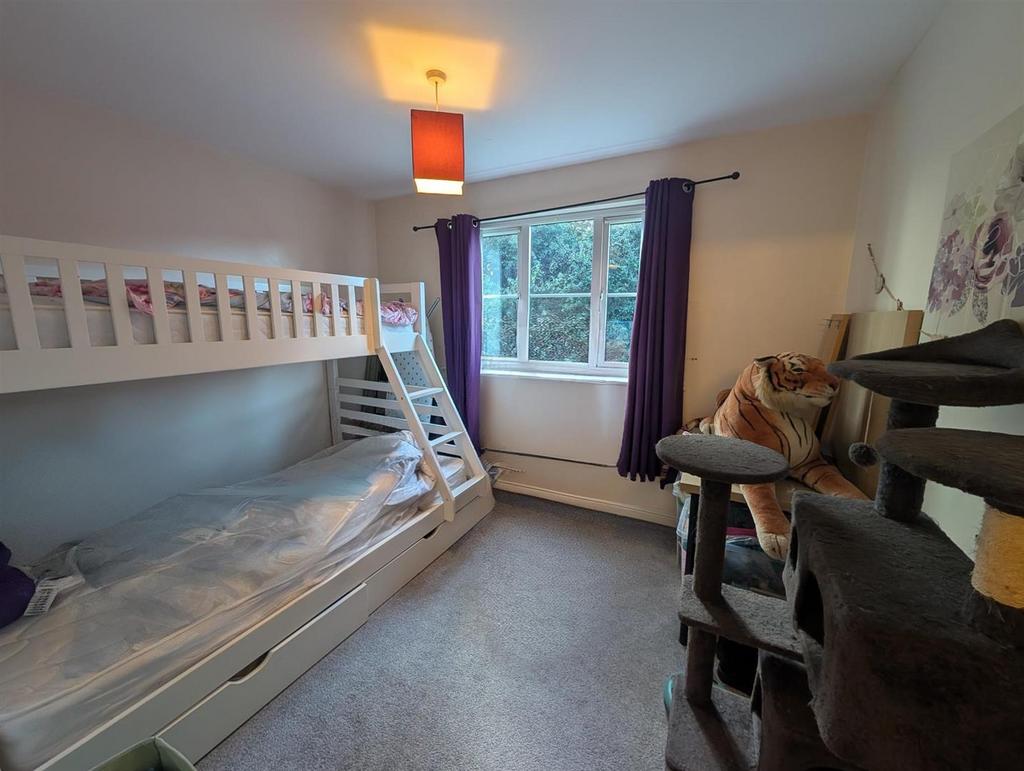 Second bedroom