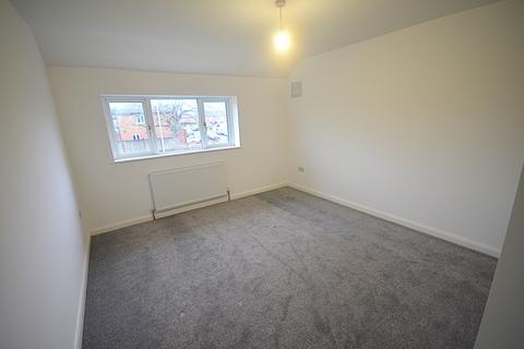 3 bedroom terraced house to rent, Dagenham, RM10