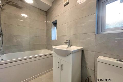 4 bedroom terraced house to rent, Fountain Road, Tooting Broadway, SW17
