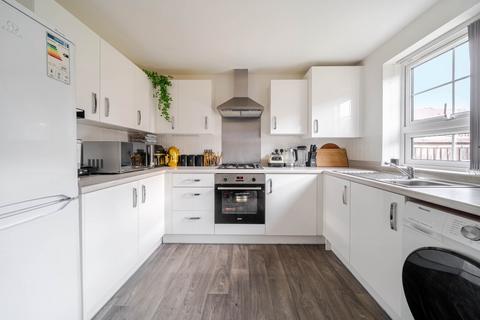 undefined, Chalk Dock Avenue, Hampshire PO9