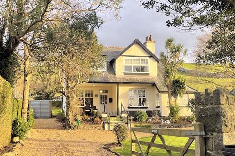 undefined, Llwyngwril LL37