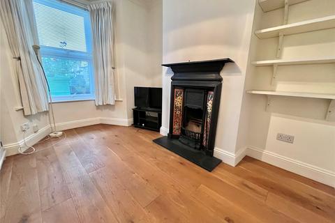 2 bedroom terraced house to rent, Queens Road, London, N11