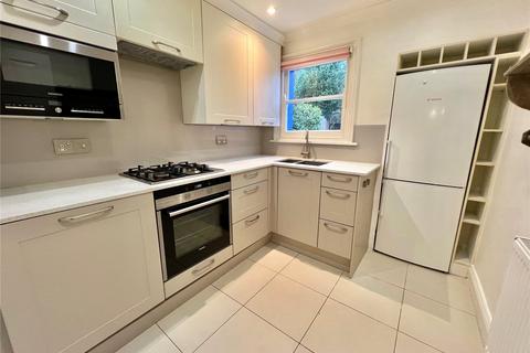 2 bedroom terraced house to rent, Queens Road, London, N11