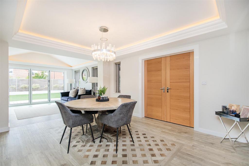 House in Newcastle Upon Tyne - View 5