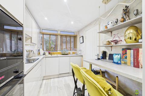 undefined, Draper Close, Belvedere, Kent, DA17