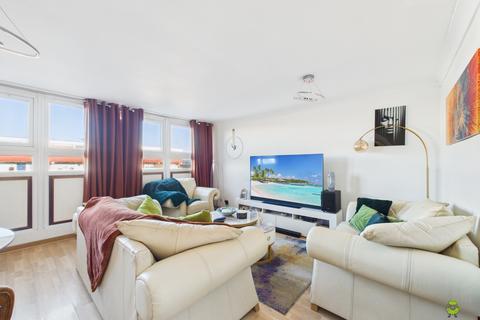 undefined, Draper Close, Belvedere, Kent, DA17
