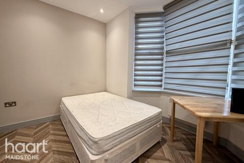 undefined, 3 Rawdon Road, Maidstone